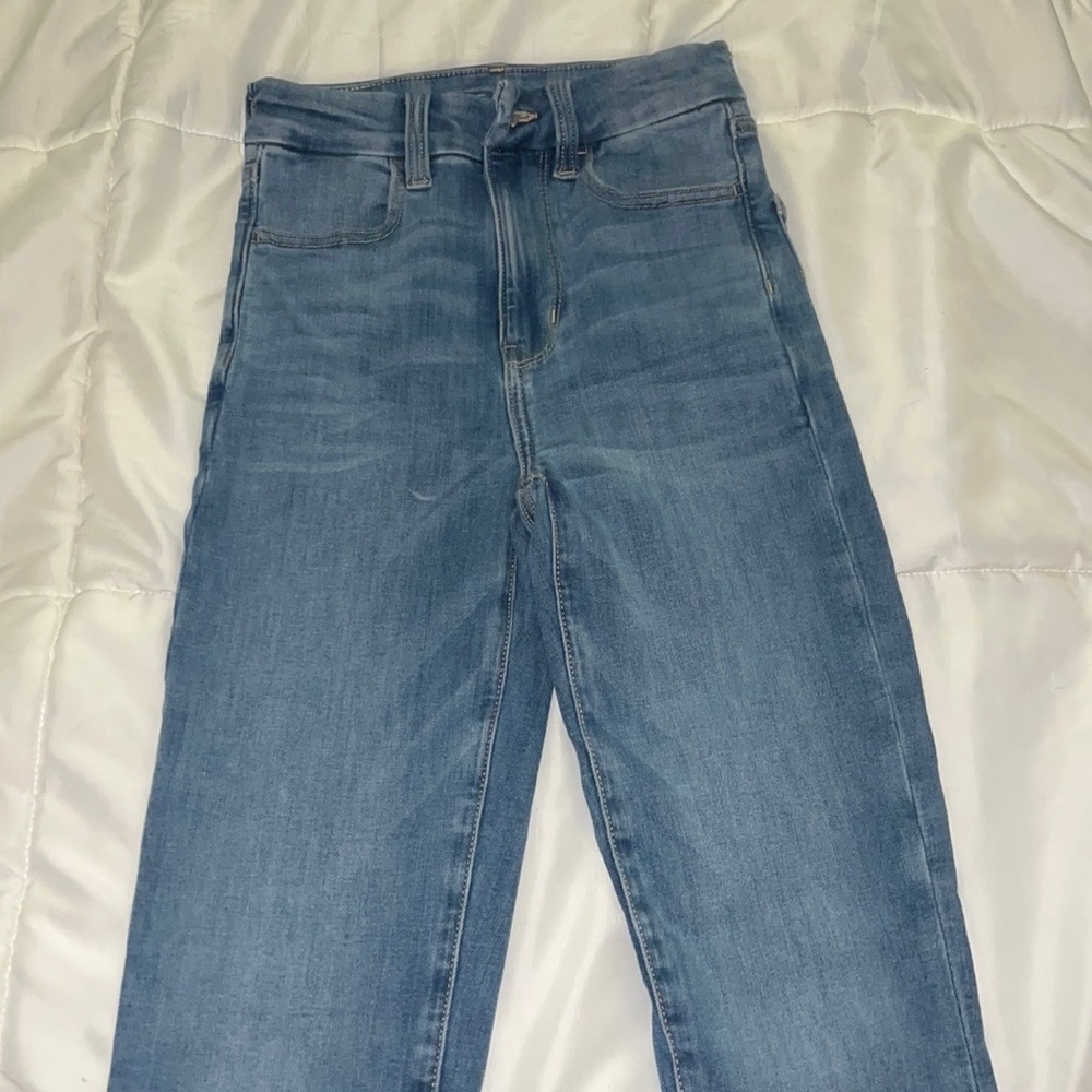 American Eagle High Waisted Jeans